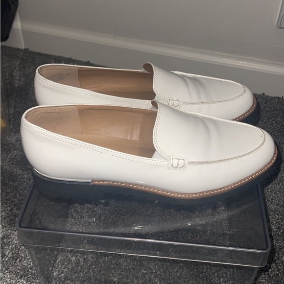 EUC Darling White Patent Leather loafers with black lug soles - Picture 4 of 10